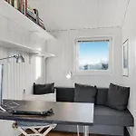 3 Bedroom Stunning In Prázdninový dům Hjørring