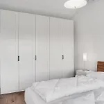 3 Bedroom Stunning In *