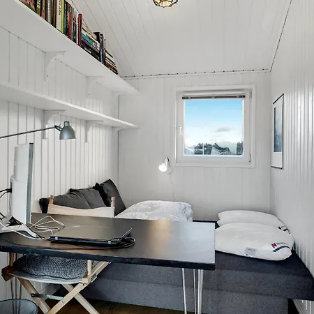 Holiday home Stunning In With House Sea View Hjorring